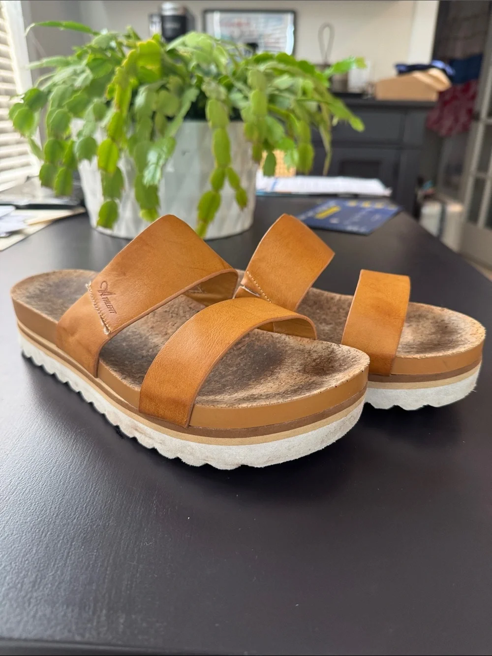 Athlefit dual strap platform slide sandals-size 8.5